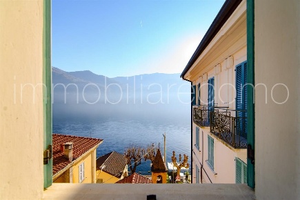 Foto Appartamento a Carate Urio Centro di 130 m² con 4 locali in vendita