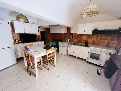 Foto Casa indipendente in Via Flavio Gioia, Comiso Centro di 205 m²