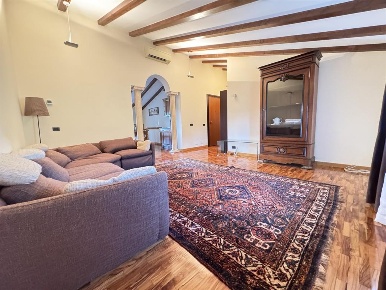 Foto Appartamento in via della tenutella, Albano Laziale Centro di 120 m²