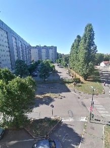 Foto Appartamento in Via Ivrea, Torino Falchera di 90 m² con 5 locali