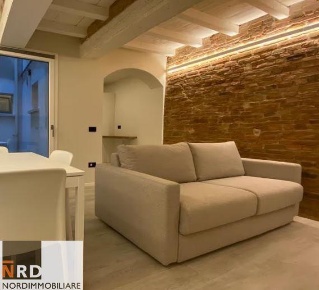 Foto Appartamento a Mantova Centro di 45 m² con 2 locali in vendita