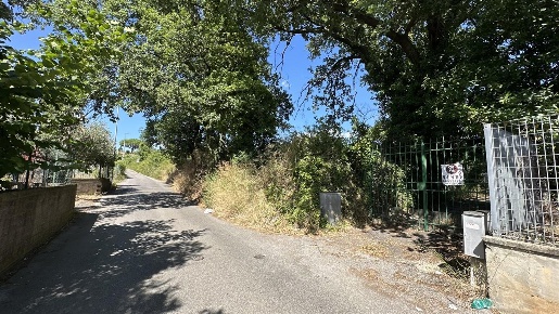 Foto Terreno agricolo in via del melograno, Ariccia Centro di 4000 m²