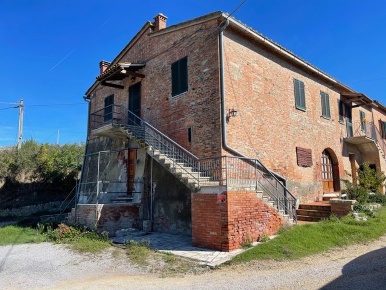 Foto Rustico a Asciano di 500 m² in vendita