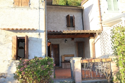 Foto Rustico a Seravezza di 65 m² con 5 locali in vendita