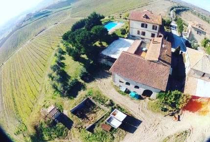 Foto Rustico a Sinalunga di 1000 m² in vendita