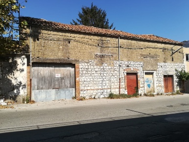 Foto Rustico a Serino di 500 m² con 5 locali in vendita