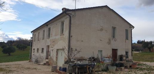 Foto Rustico a Corridonia di 150 m² con 3 locali in vendita