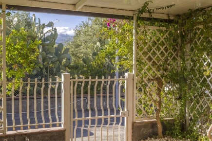 Foto Hotel in viale jannuzzo 14, Giardini-Naxos di 70 m² con 2 locali