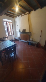 Foto Rustico a Stazzema di 90 m² con 7 locali in vendita