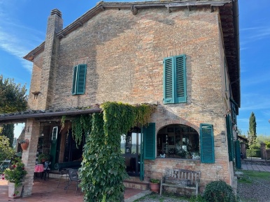 Foto Rustico a Siena di 440 m² in vendita