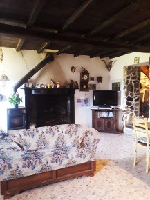 Foto Rustico a Stazzema di 227 m² con 9 locali in vendita