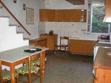 Foto Rustico a Pietrasanta di 100 m² con 6 locali in vendita