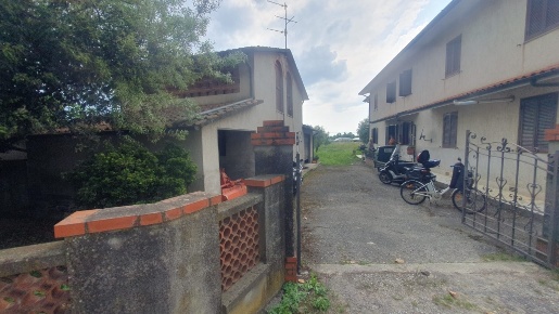Foto Rustico a Camaiore di 120 m² con 7 locali in vendita