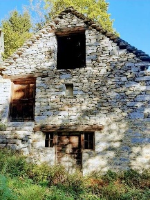 Foto Rustico in ALPE CRODO, Crodo Centro di 125 m² con 2 locali in vendita