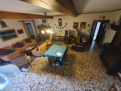 Foto Rustico a Stazzema di 90 m² con 7 locali in vendita