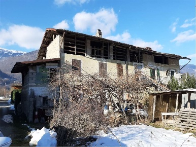 Foto Rustico a Bagolino di 150 m² con 5 locali in vendita