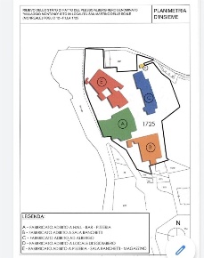 Foto Hotel a Monreale di 2000 m² in vendita