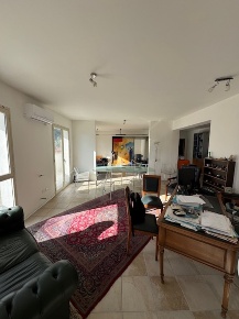 Foto Rustico in Viale Regina Margherita 5/bis, Messina di 300 m² in vendita