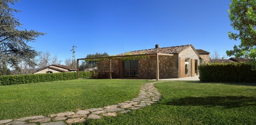 Foto Rustico a Monticiano di 80 m² in vendita