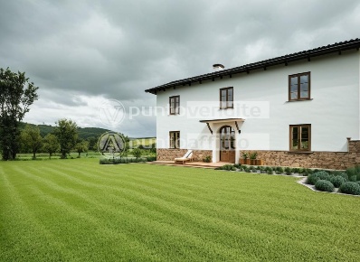Foto Casale a Fucecchio di 200 m² con 9 locali in vendita