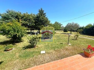 Foto Casale a San Giuliano Terme San Giuliano Terme Paese di 200 m²