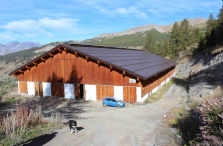 Foto Casale a Sauze di Cesana di 2234 m² con 4 locali in vendita
