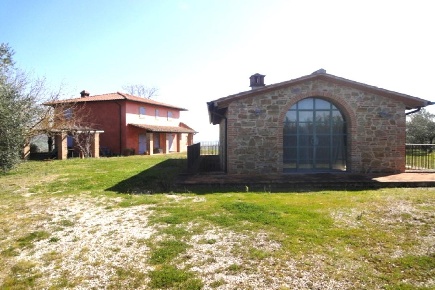 Foto Casale a Gambassi Terme Varna di 340 m² con 10 locali in vendita
