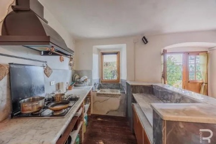 Foto Loft a Carrara Fontia, Fossola, Fossone di 105 m² con 1 locali