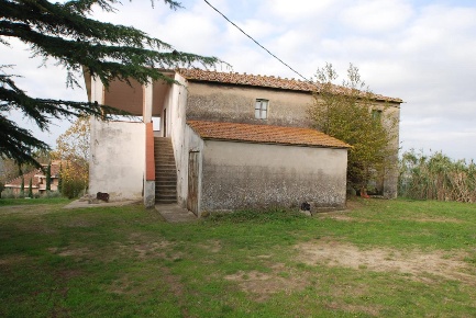 Foto Casale a Peccioli Centro di 420 m² con 14 locali in vendita