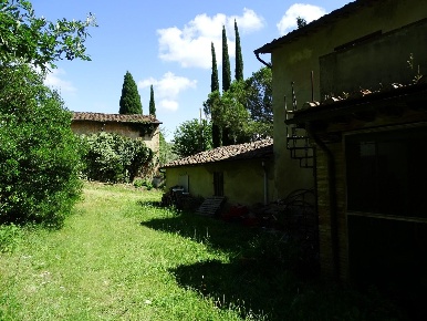 Foto Casale a San Miniato La Scala, Calenzano di 511 m² con 18 locali