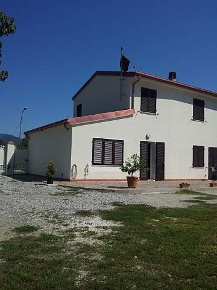 Foto Casale a Pisa Navacchio Nord - Zambra di 140 m² con 5 locali