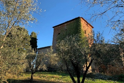 Foto Casale a San Gimignano Centro di 1060 m² con 20 locali in vendita