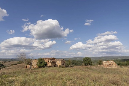 Foto Casale a Asciano Torre a Castello di 970 m² con 30 locali in vendita