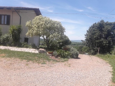 Foto Casale a Manciano di 220 m² con 8 locali in vendita
