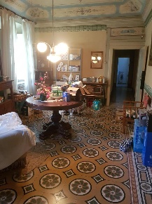 Foto Casale a Calci Centro di 600 m² con 10 locali in vendita