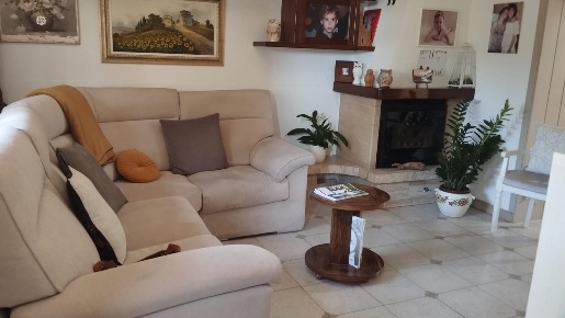 Foto Casale a Cascina Latignano di 300 m² con 11 locali in vendita