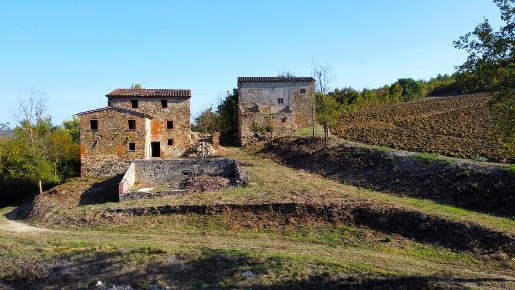 Foto Casale a Monte Santa Maria Tiberina Lippiano di 476 m² con 12 locali