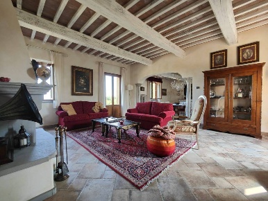 Foto Casale a Palaia Centro di 403 m² con 6 locali in vendita