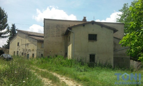 Foto Casale a Montespertoli di 1200 m² con 30 locali in vendita