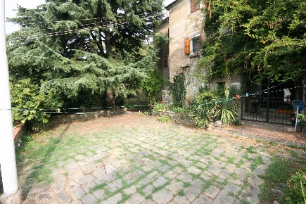 Foto Casale a Carrara Perticata, Bonascola, Nazzano di 300 m² con 10 locali