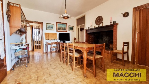 Foto Casale a Palaia di 120 m² con 5 locali in vendita