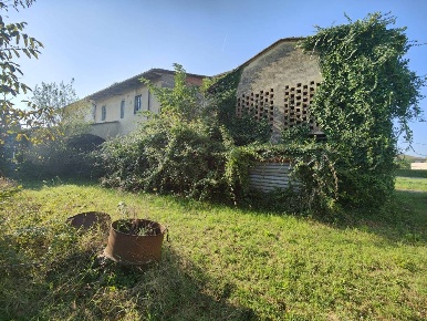 Foto Casale a San Miniato Ponte a Egola, Stibbio di 410 m² con 6 locali