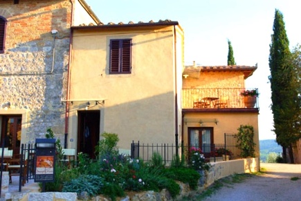 Foto Casale a San Gimignano Centro di 230 m² con 8 locali in vendita