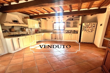 Foto Casale a Gambassi Terme Badia A Cerreto di 120 m² con 4 locali