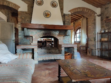 Foto Casale a Santa Luce di 400 m² con 19 locali in vendita