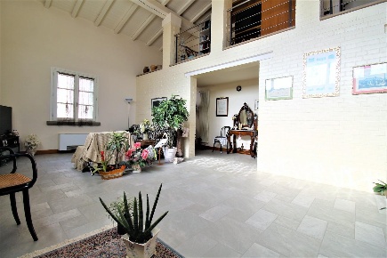 Foto Loft a Capannoli Centro di 220 m² con 7 locali in vendita