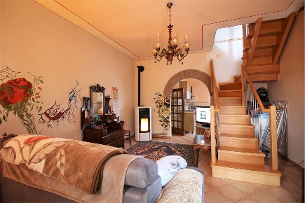 Foto Casale a Lucca di 362 m² con 6 locali in vendita