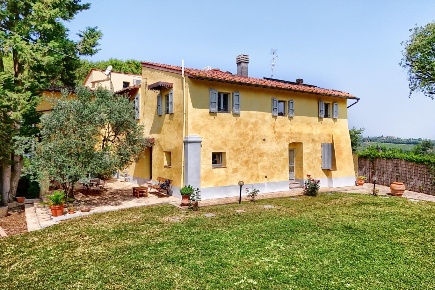 Foto Casale a Certaldo Sciano, San Donnino, Tavolese di 150 m² con 8 locali