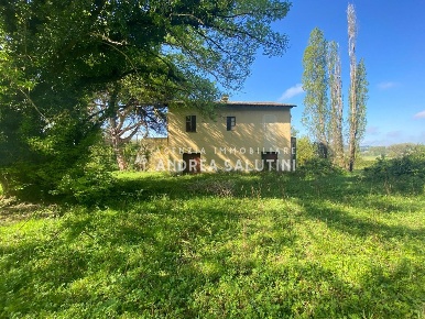 Foto Casale a San Miniato Corazzano di 1130 m² con 30 locali in vendita