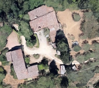 Foto Casale a Poggibonsi Centro di 800 m² con 10 locali in vendita